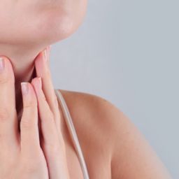 connection between hypothyroidism and weight gain