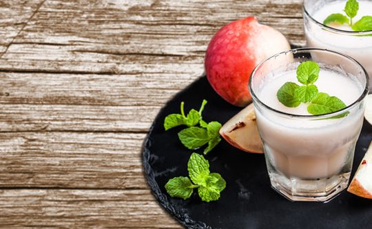 Apple cinnamon smoothie